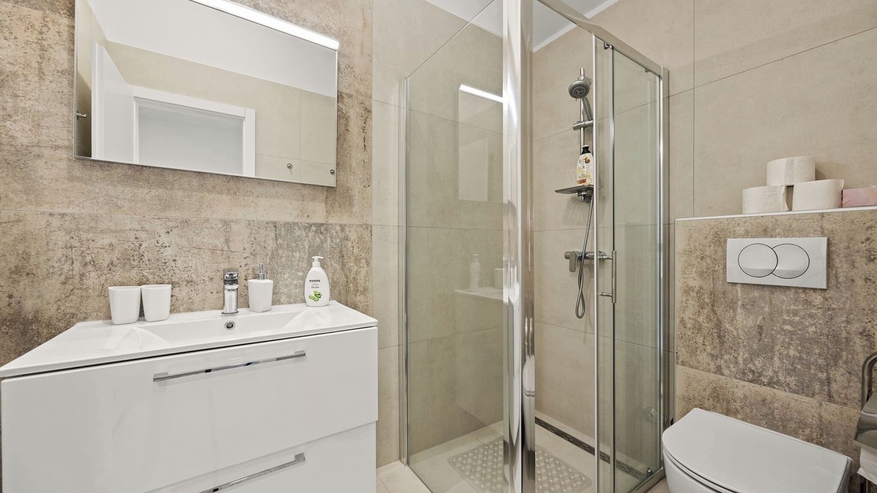Photo of Bathroom in Cres