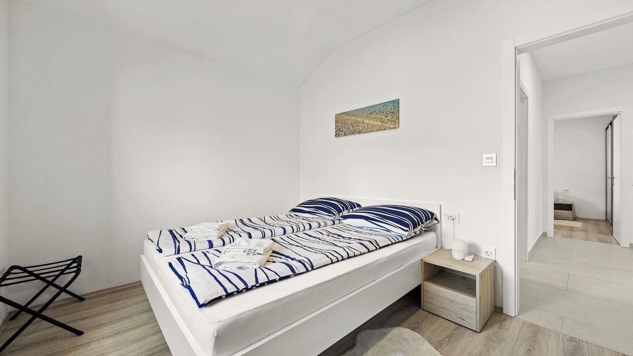 Photo of Bedroom in Cres