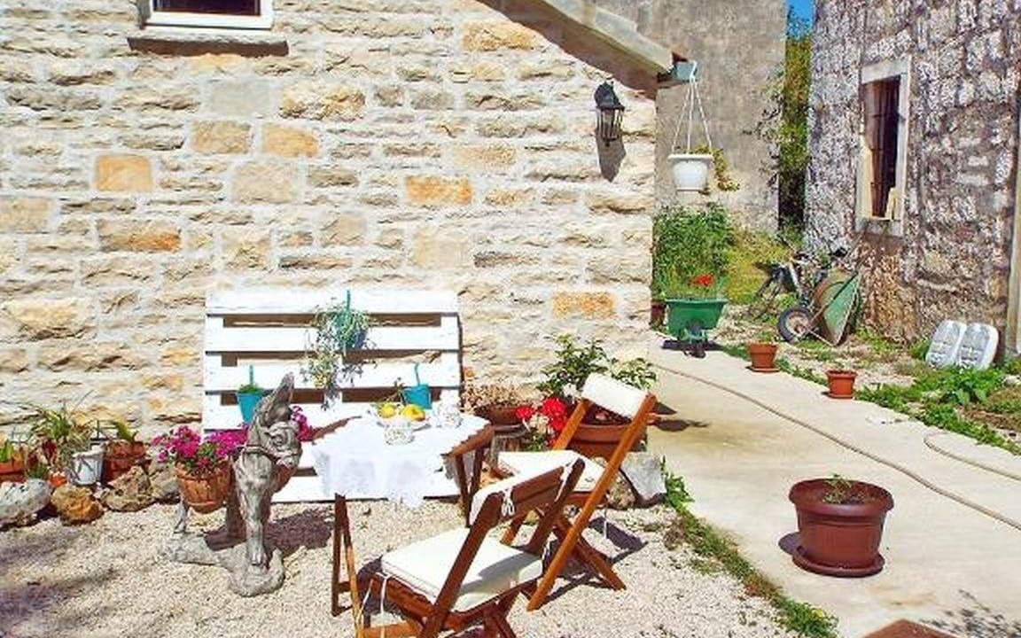 Photo of Patio Balcony in Zrnovo
