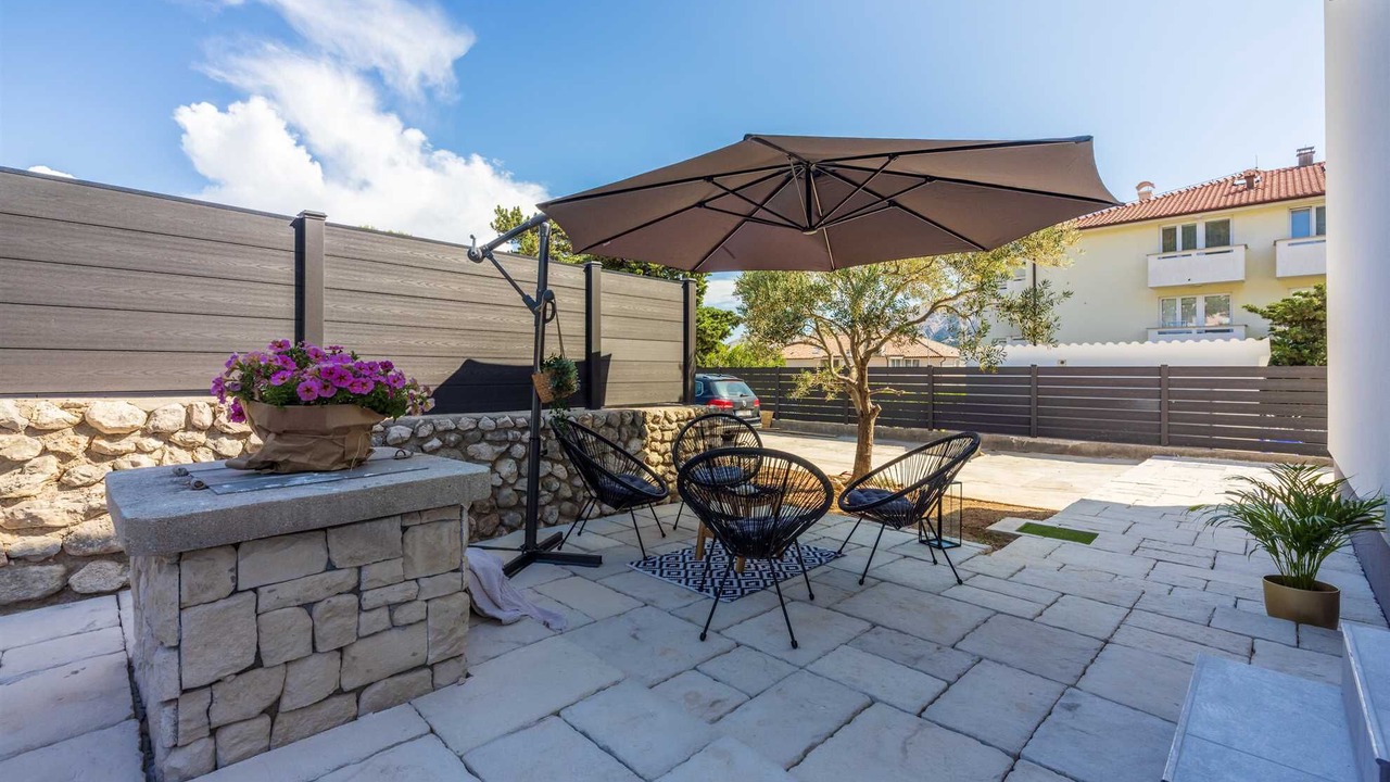 Photo of Patio Balcony in Baska