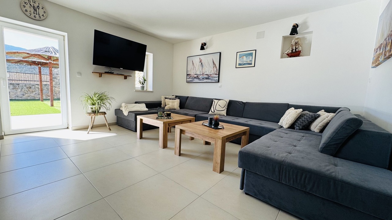 Photo of Livingroom in Srijane