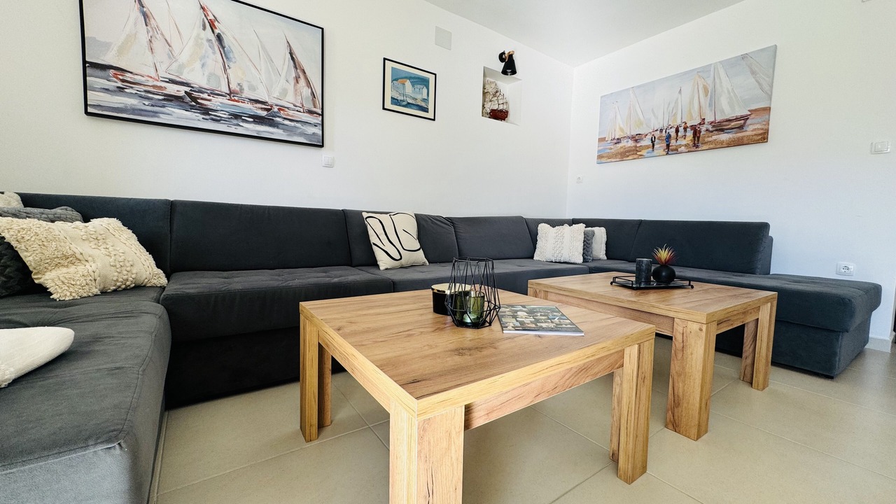 Photo of Livingroom in Srijane