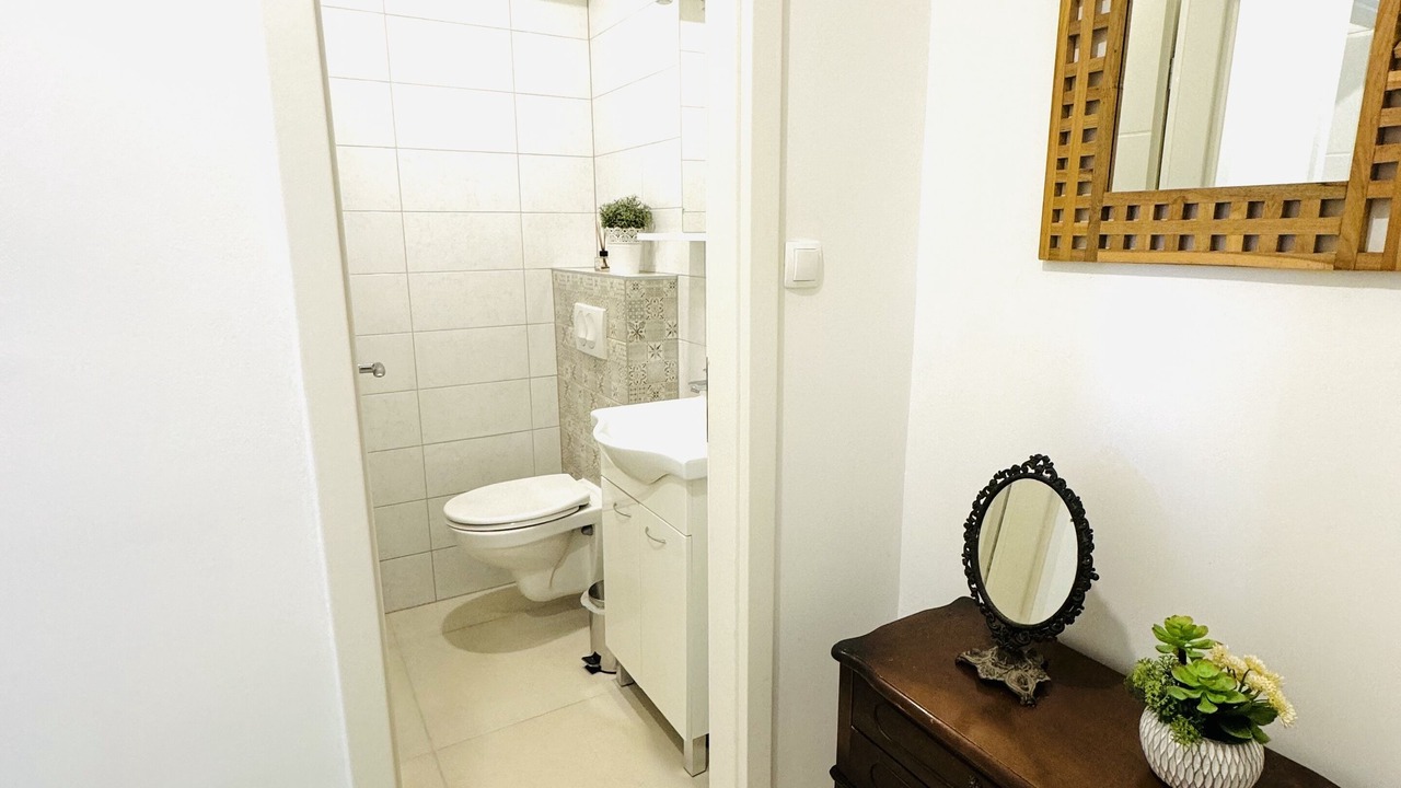 Photo of Bathroom in Srijane