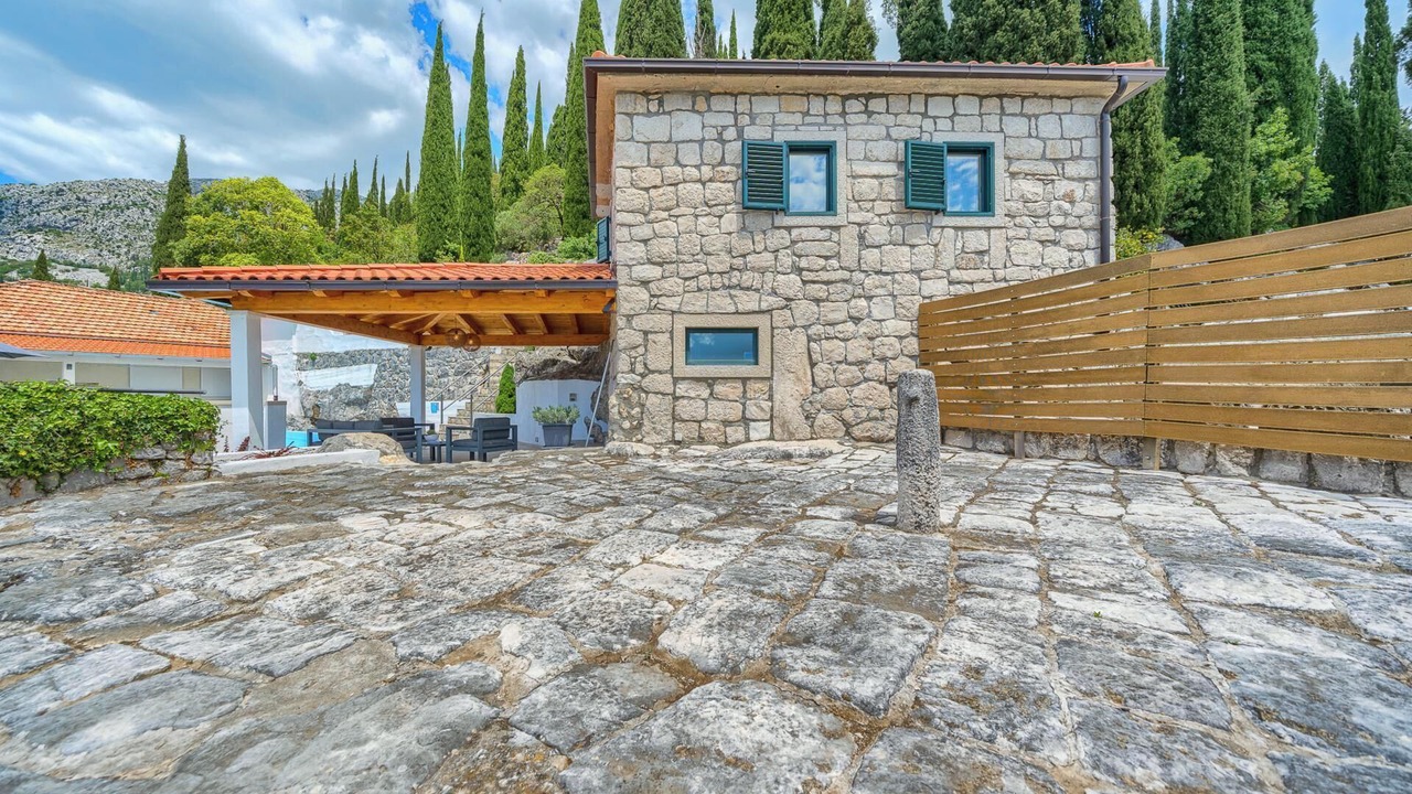 Photo of Patio Balcony in Dunave Krajnje