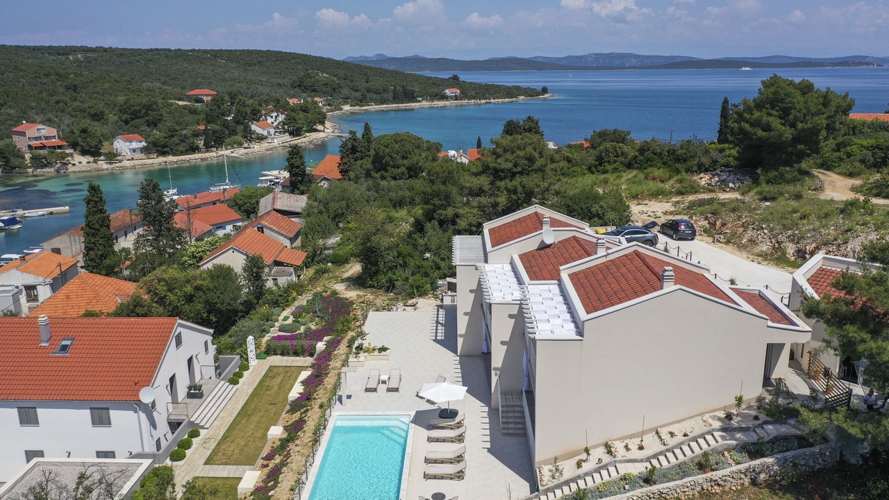 Photo of Outdoor in Zman