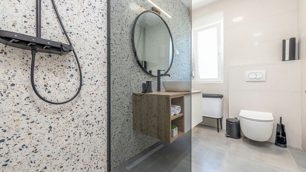 Photo of Bathroom in Muline