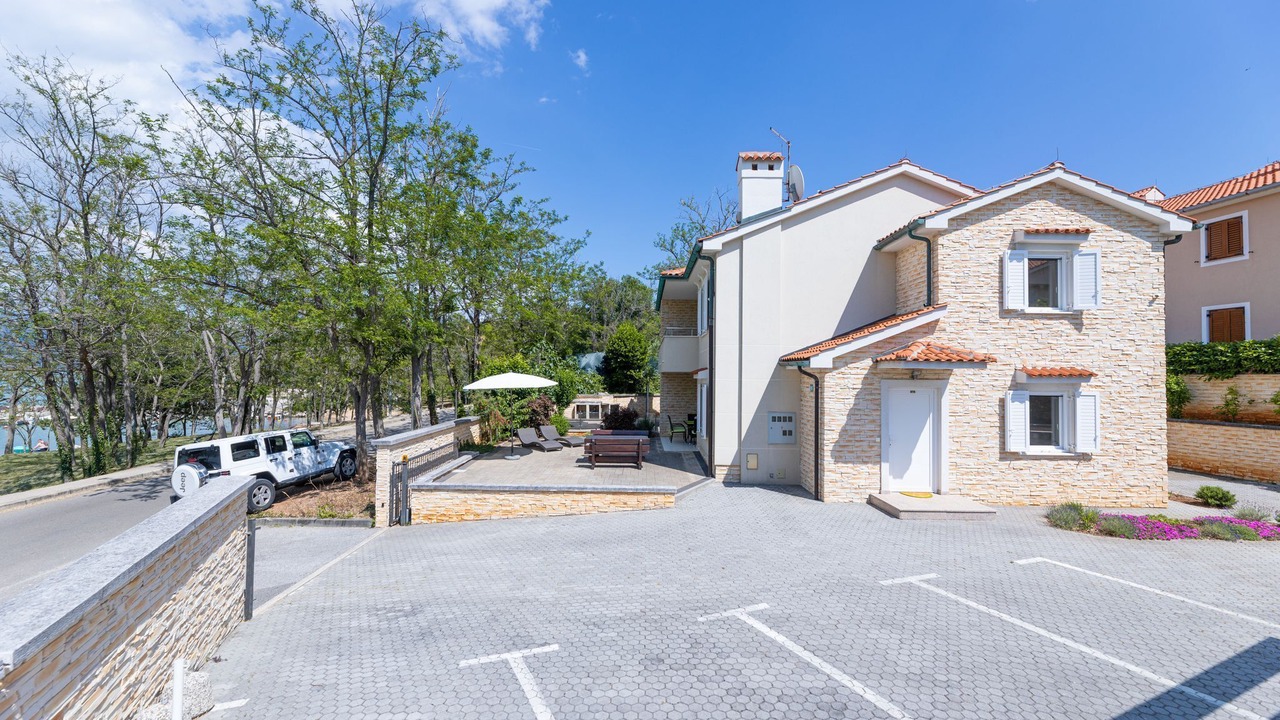 Photo of Outdoor in Soline