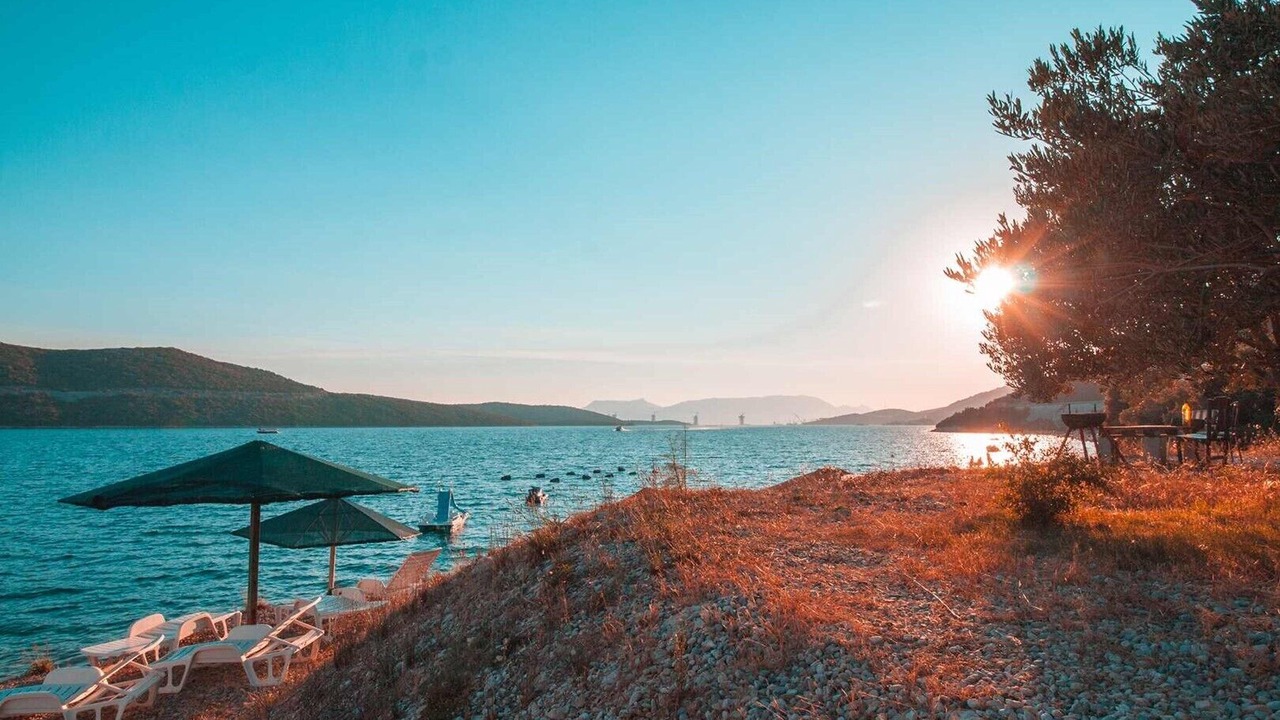 Photo of Others in Neum