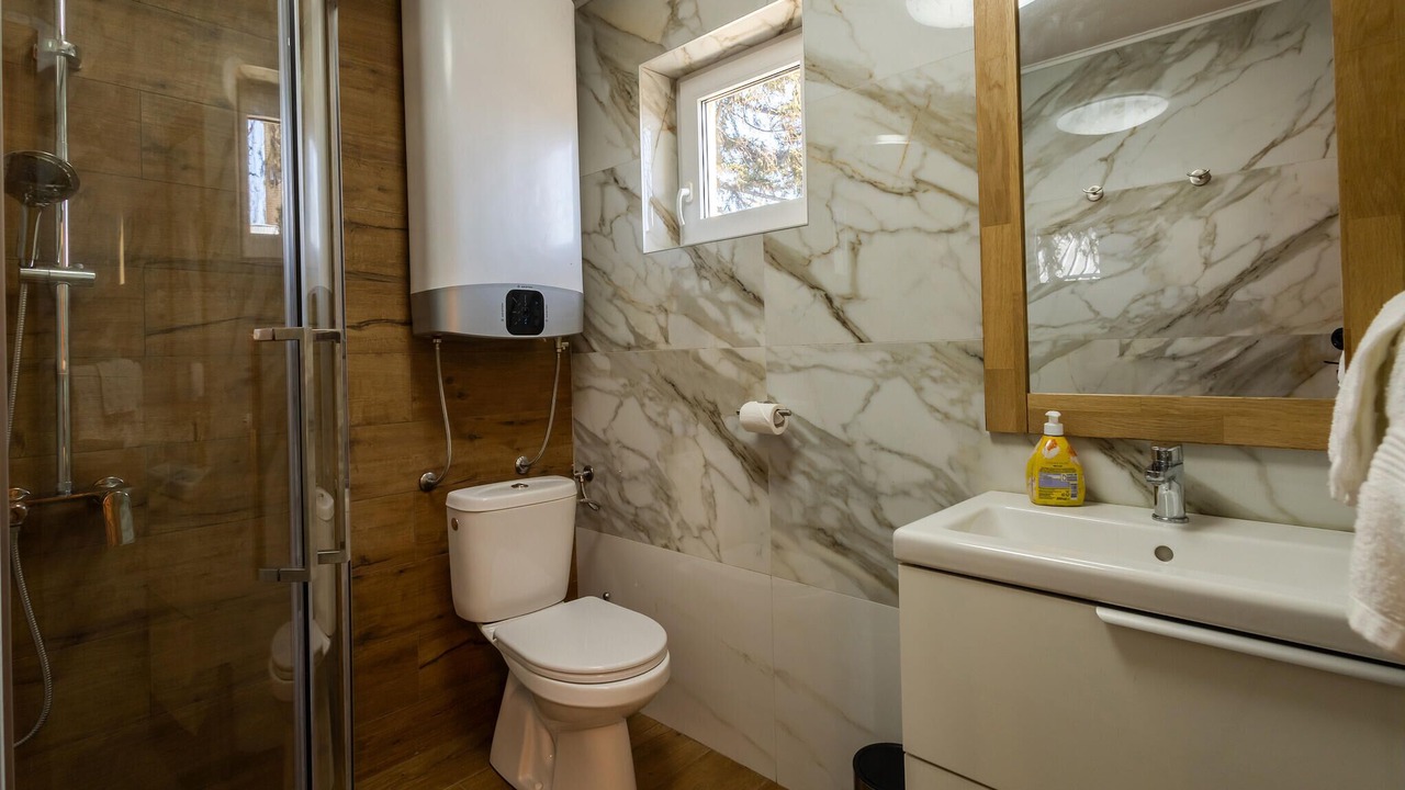 Photo of Bathroom in Aljmas