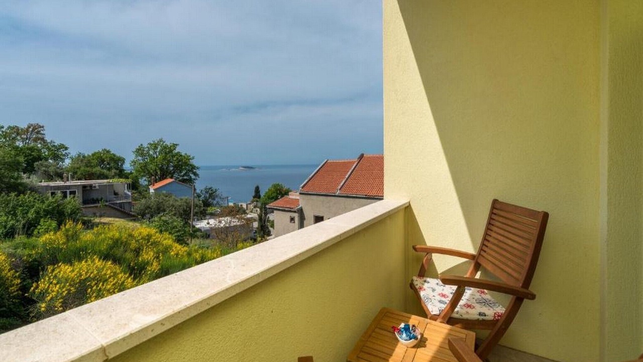 Photo of Patio Balcony in Zavrelje