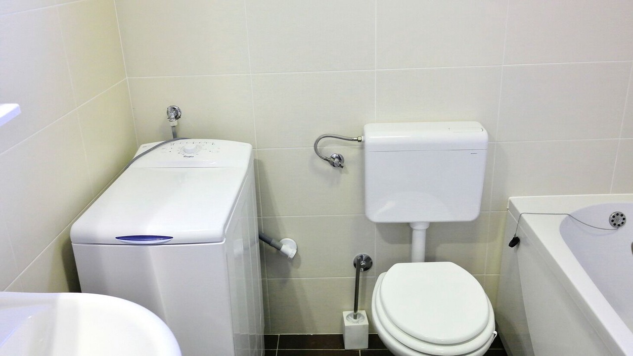 Photo of Bathroom in Silo