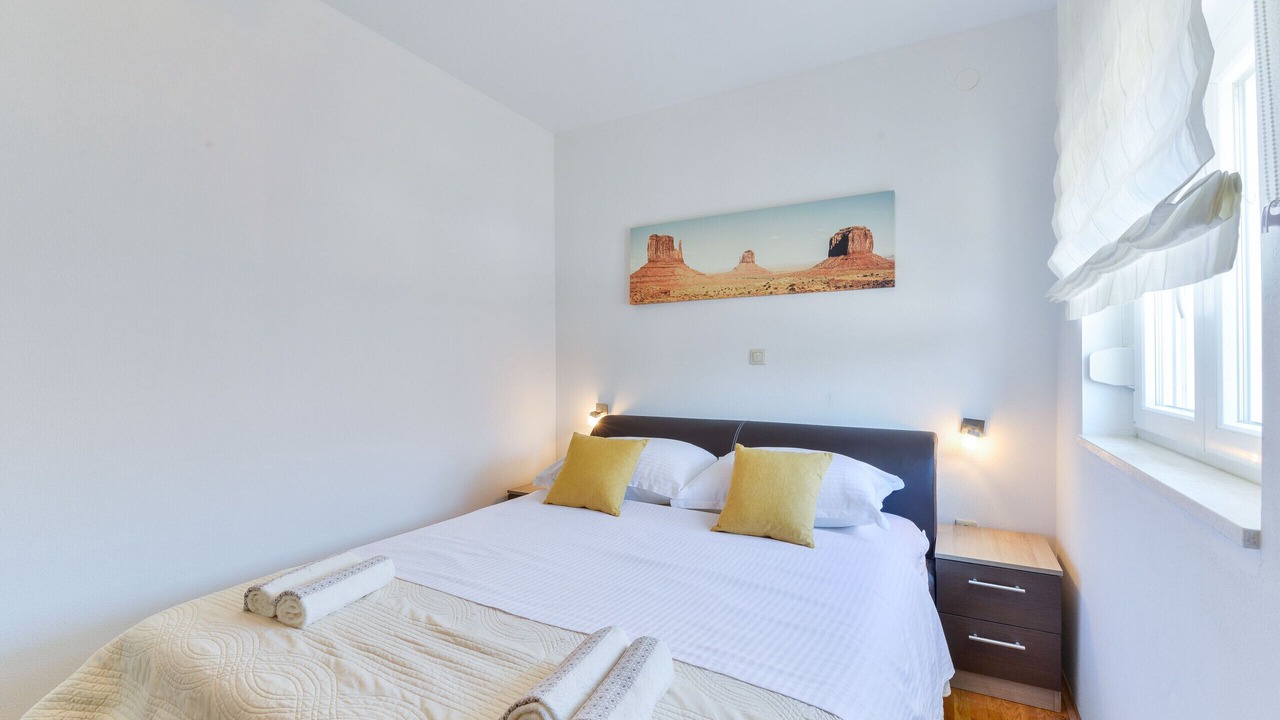 Photo of Bedroom in Pristeg