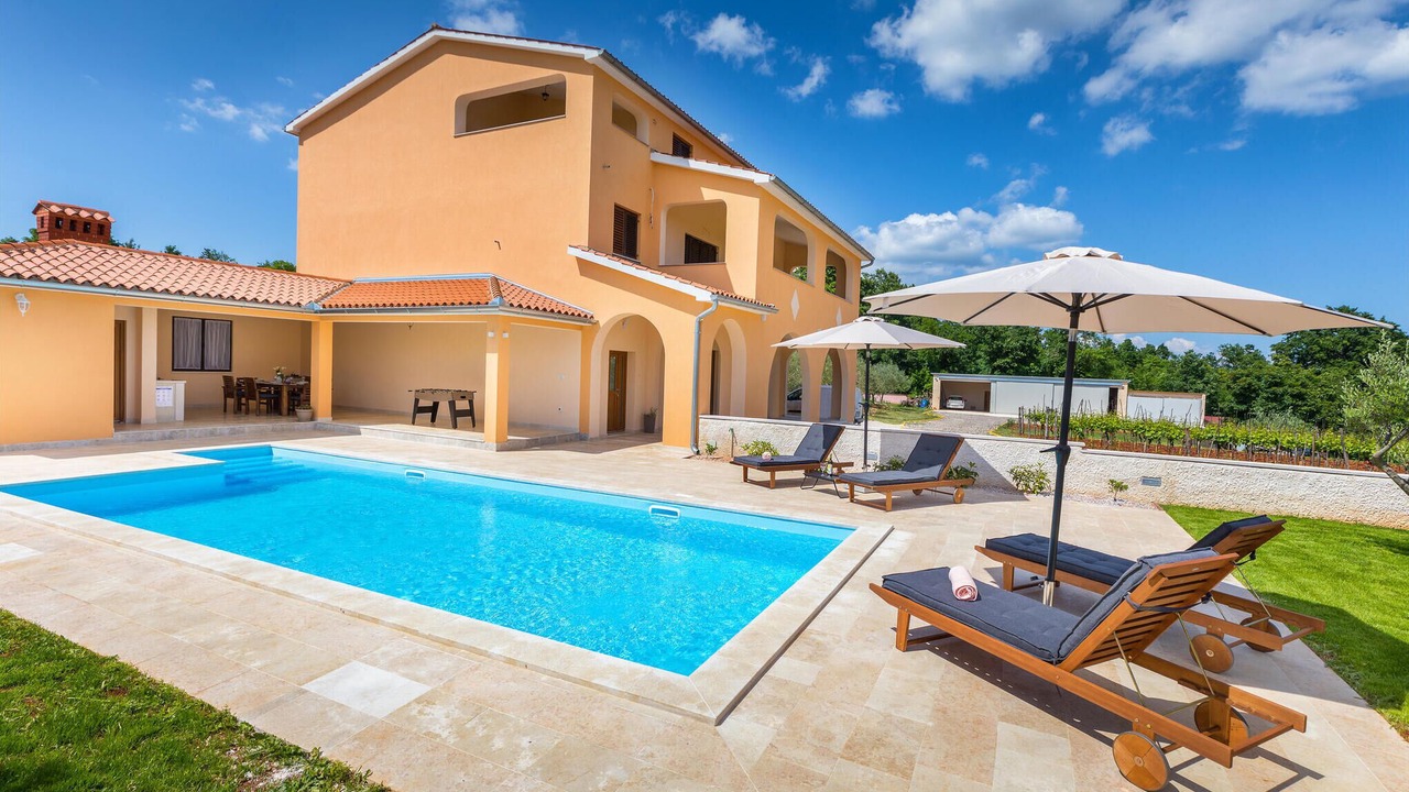 Photo of Outdoor in Divsici