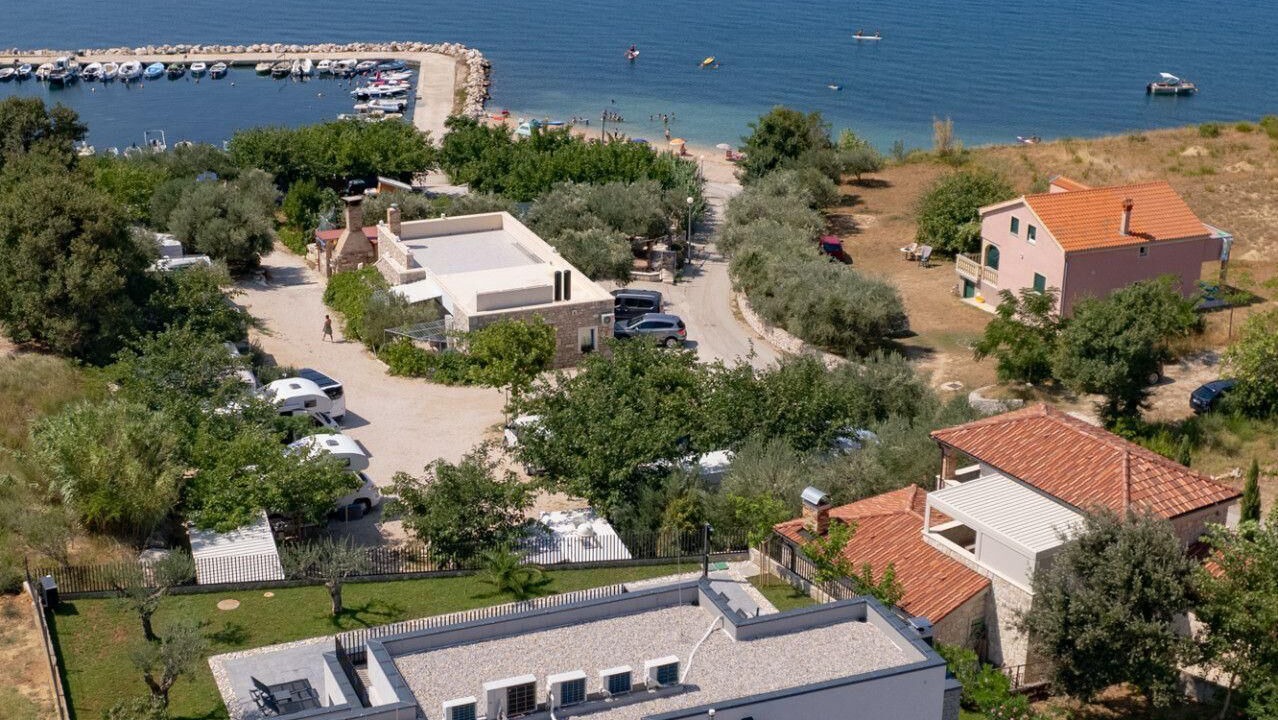 Photo of Outdoor in Rtina