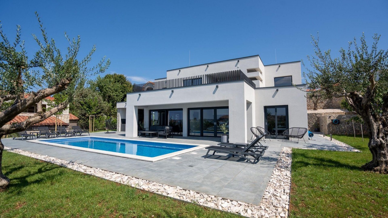 Photo of Outdoor in Rtina