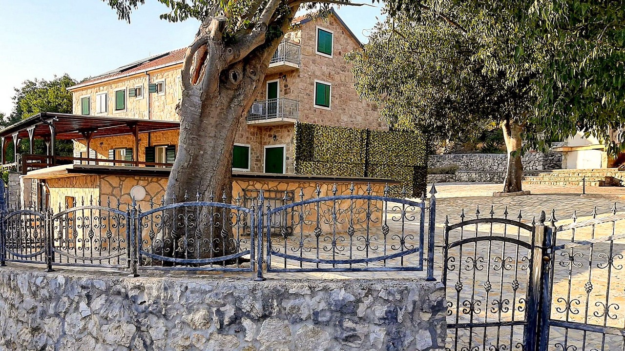 Photo of Outdoor in Trolokve