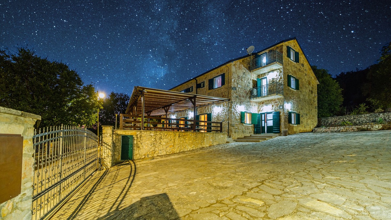 Photo of Outdoor in Trolokve