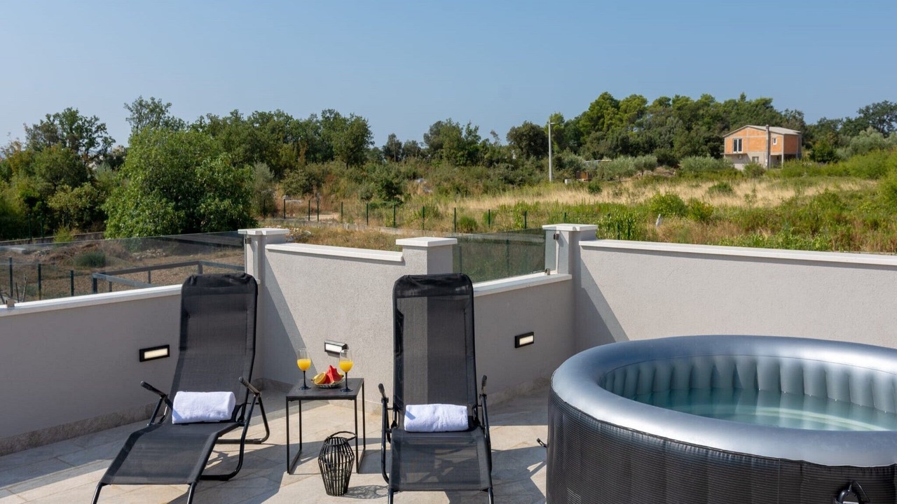 Photo of Outdoor in Rudine