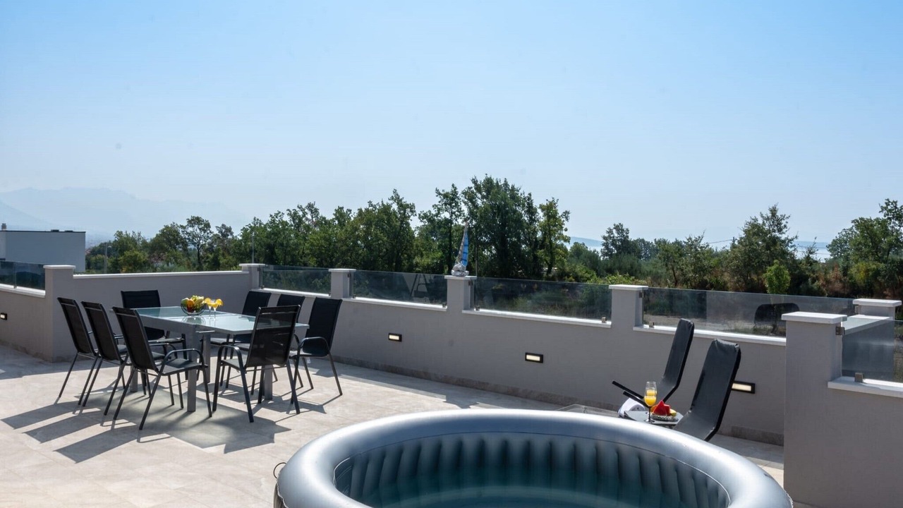 Photo of Outdoor in Rudine