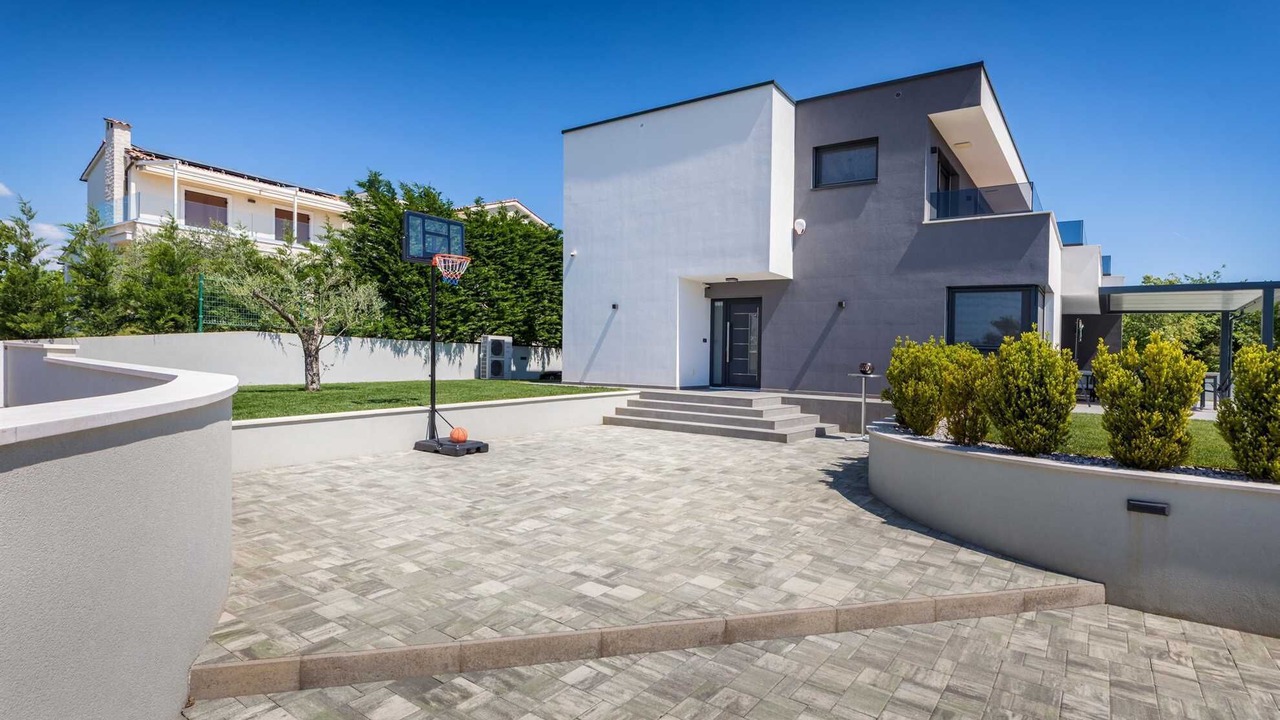Photo of Outdoor in Jursici