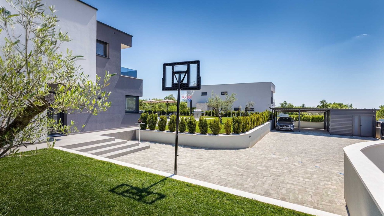Photo of Outdoor in Jursici