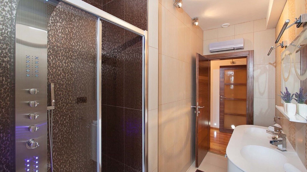 Photo of Bathroom in Karojba