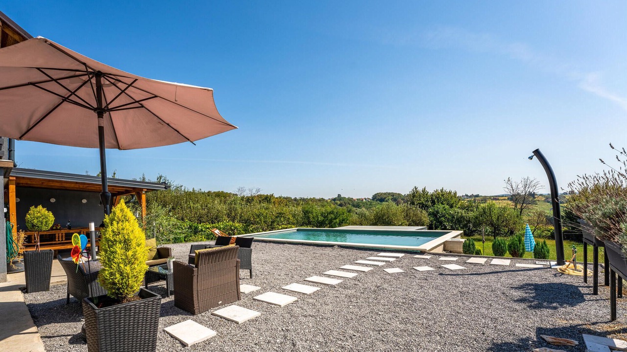 Photo of Outdoor in Kapela