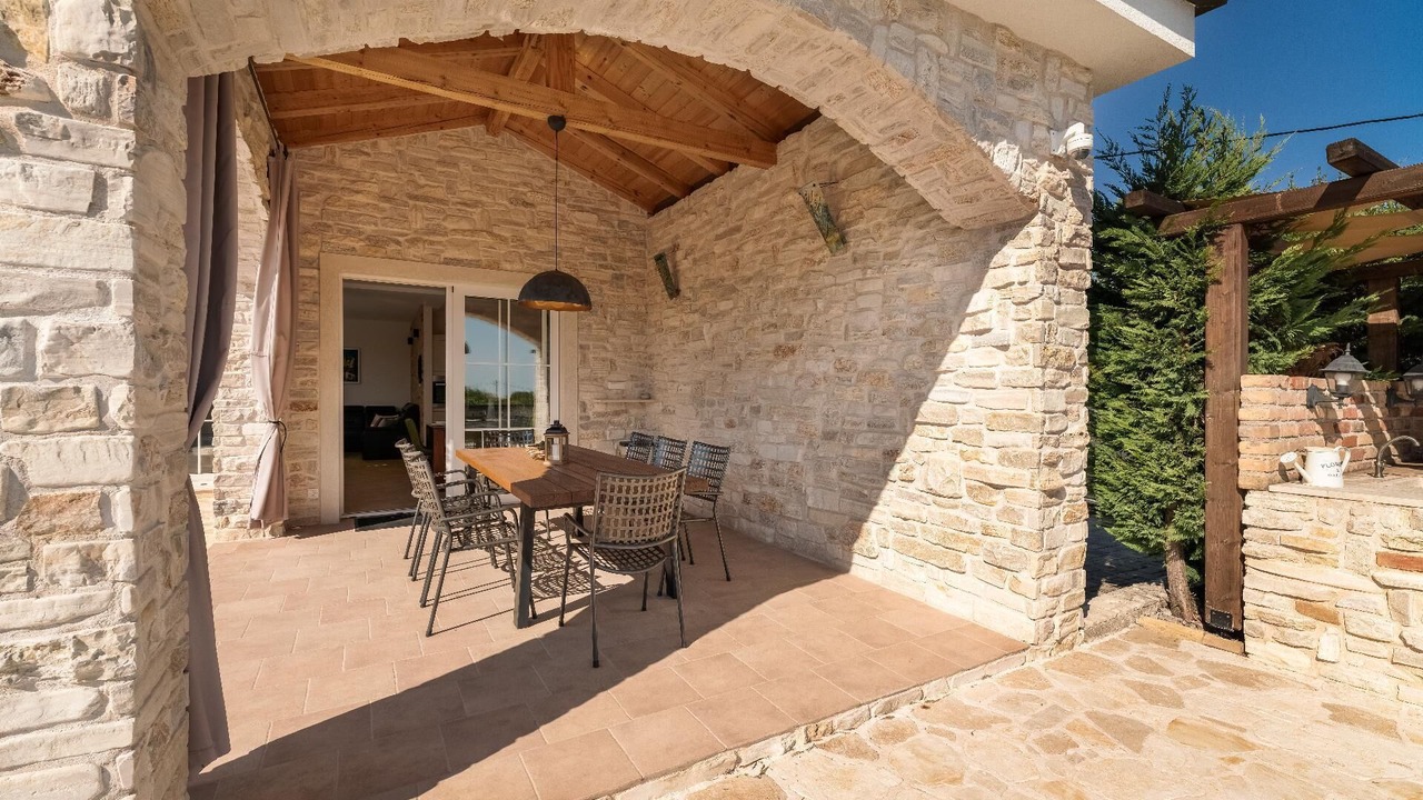 Photo of Outdoor in Kras