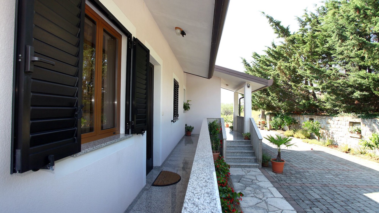 Photo of Outdoor in Seca