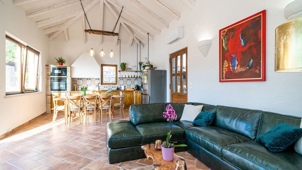 Photo of Livingroom in Molunat