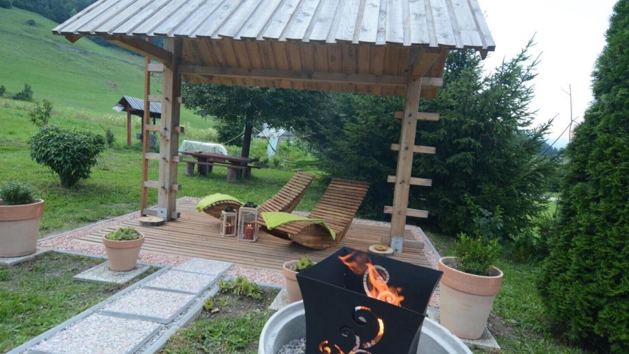 Photo of Outdoor in Luce