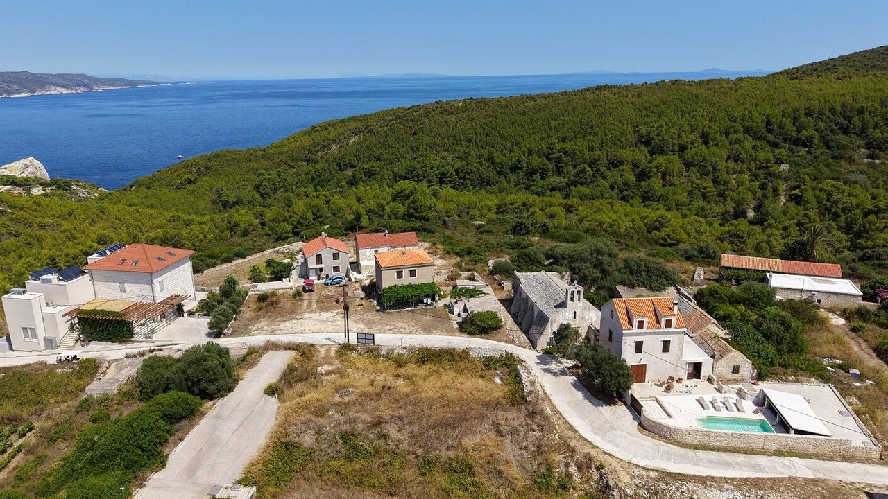Photo of Outdoor in Bisevo