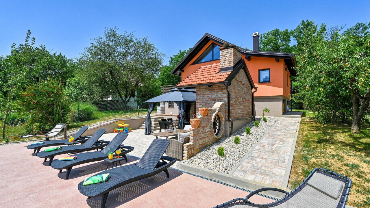 Photo of Outdoor in Kapela