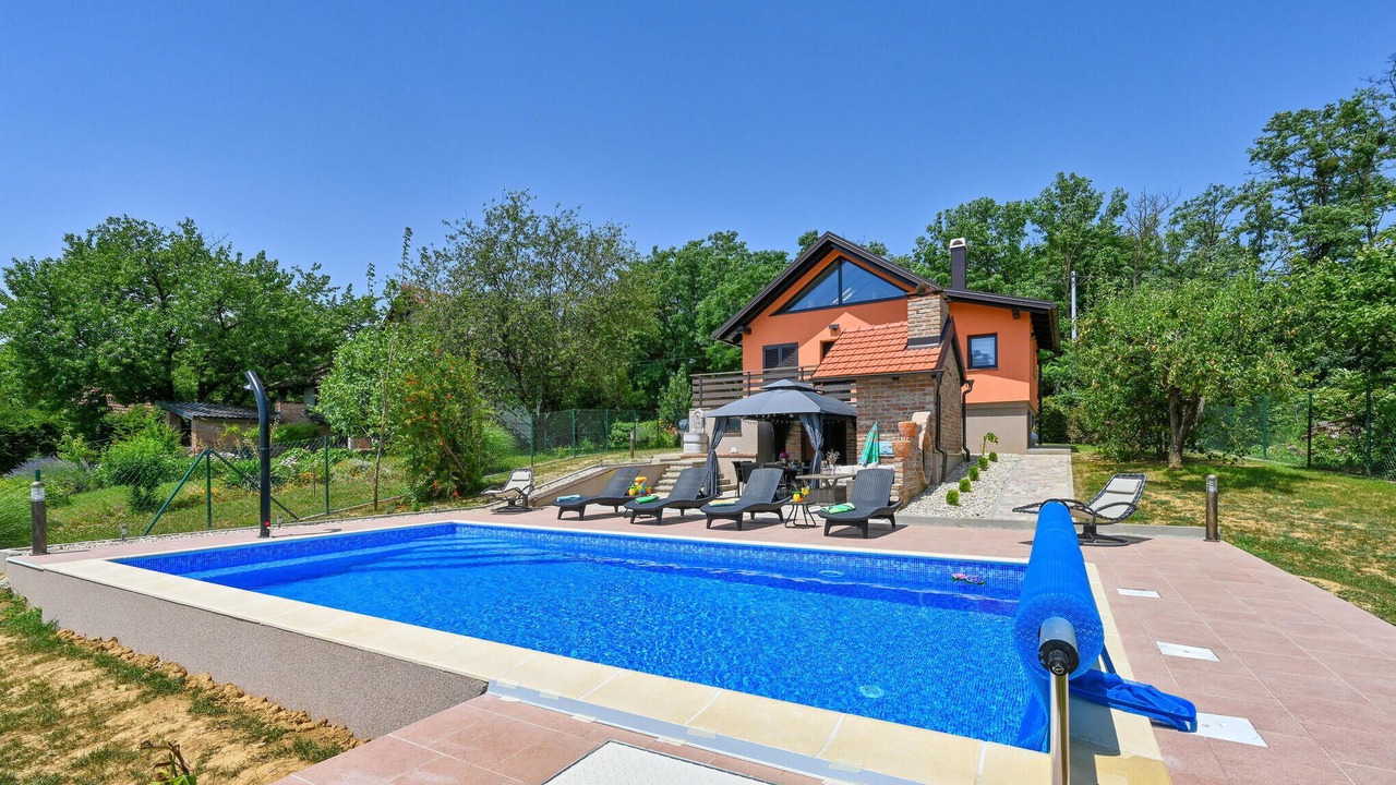 Photo of Outdoor in Kapela