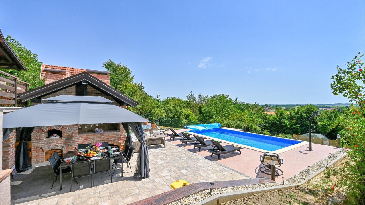 Photo of Outdoor in Kapela