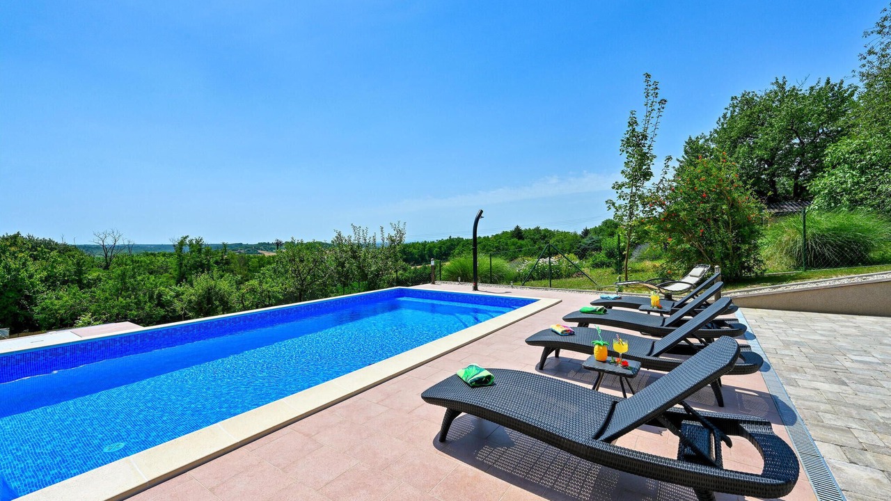 Photo of Outdoor in Kapela