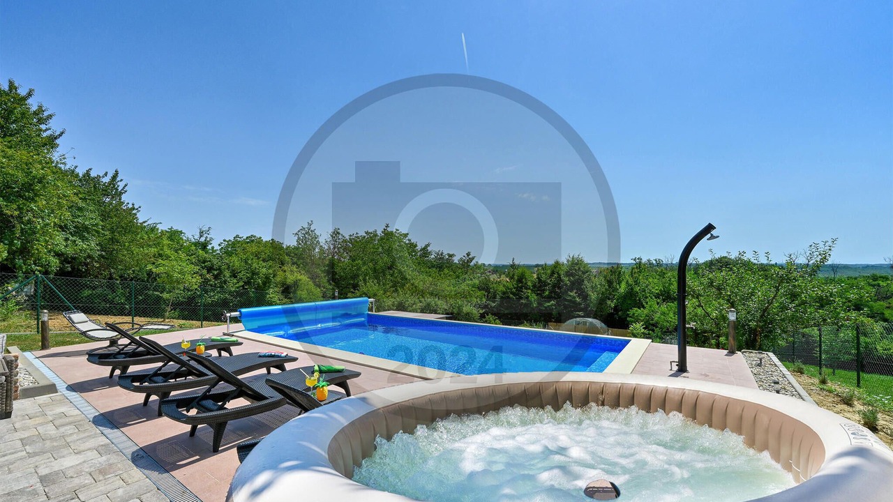 Photo of Outdoor in Kapela