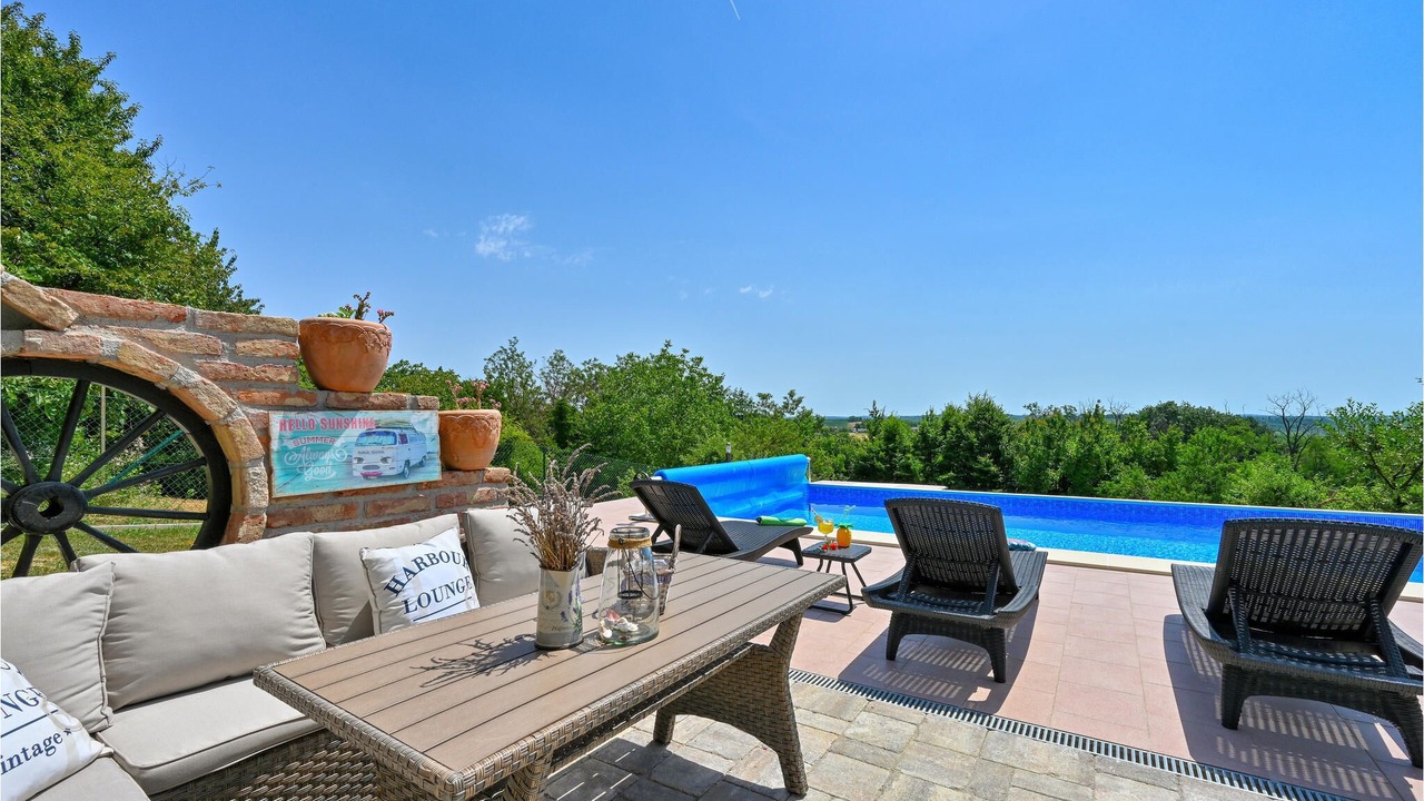 Photo of Outdoor in Kapela