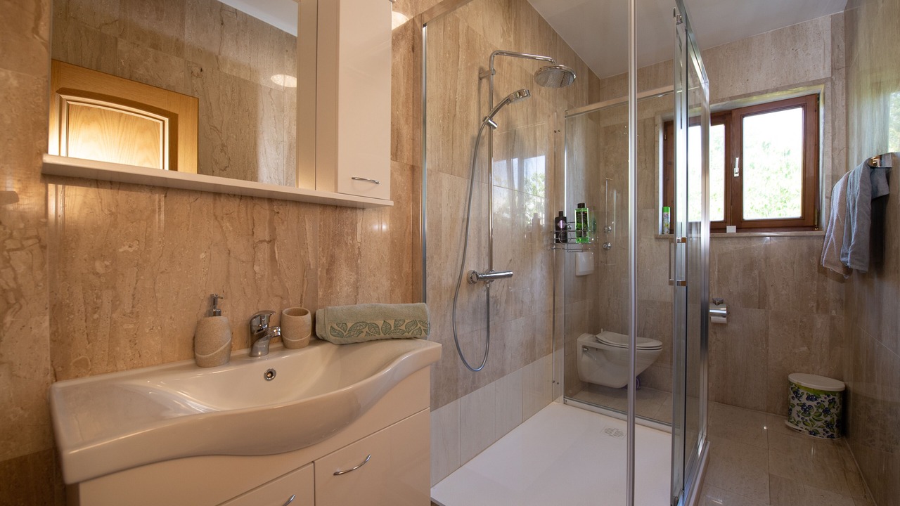 Photo of Bathroom in Bregi