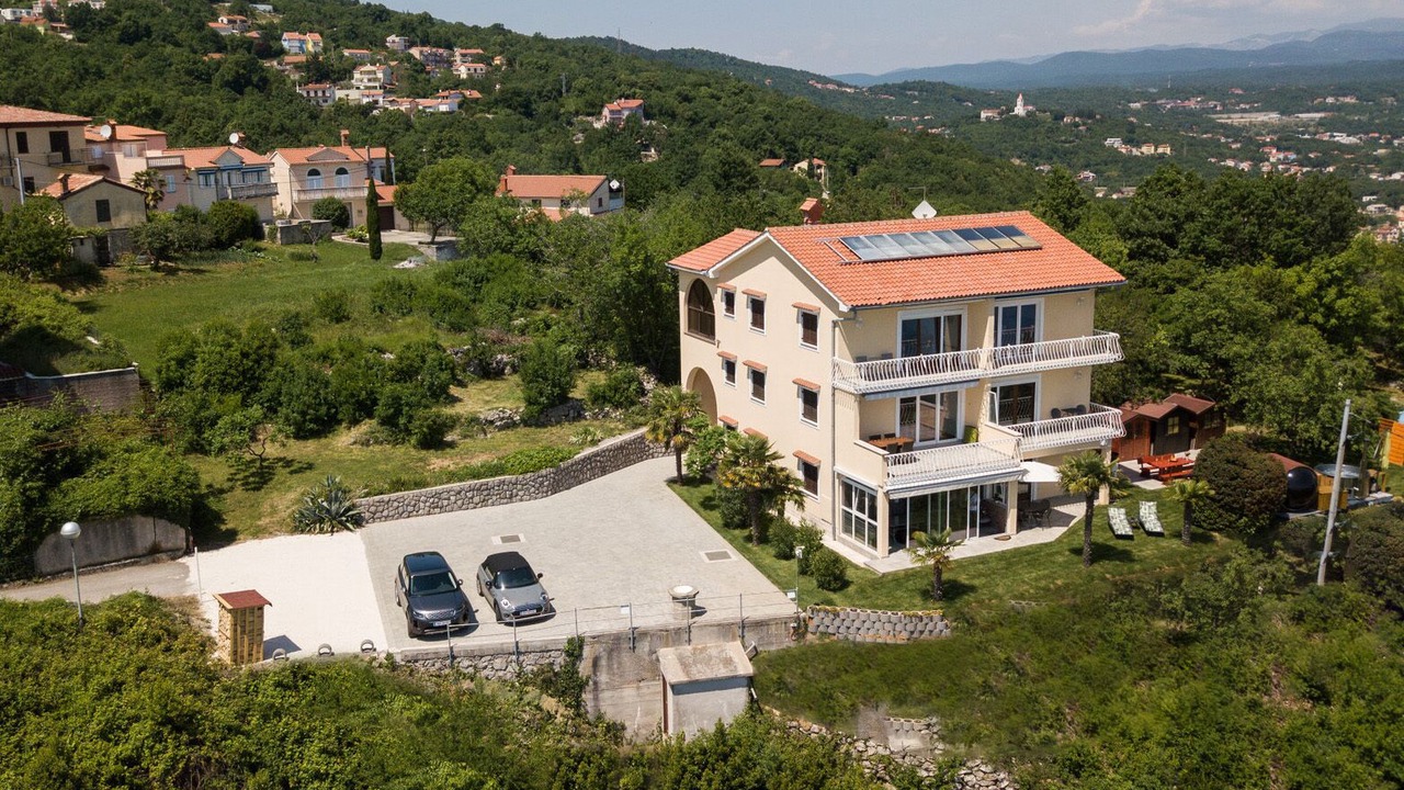 Photo of Outdoor in Bregi