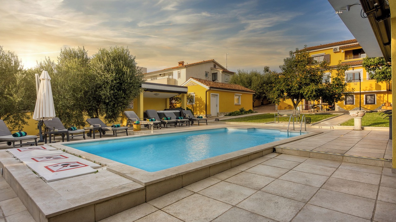 Photo of Outdoor in Zbandaj