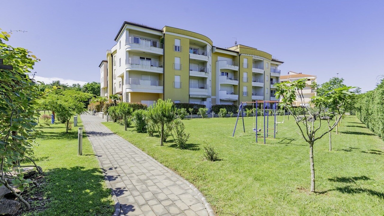 Photo of Outdoor in Monterol