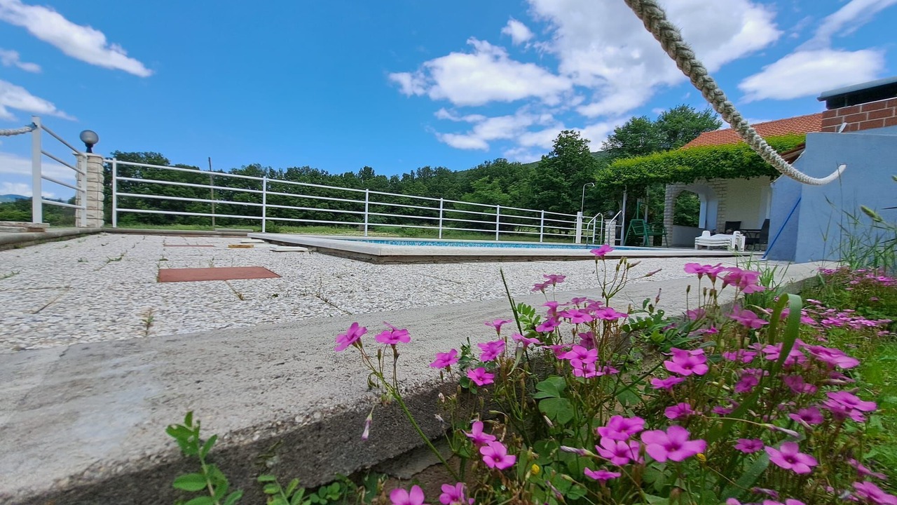 Photo of Outdoor in Krusvar