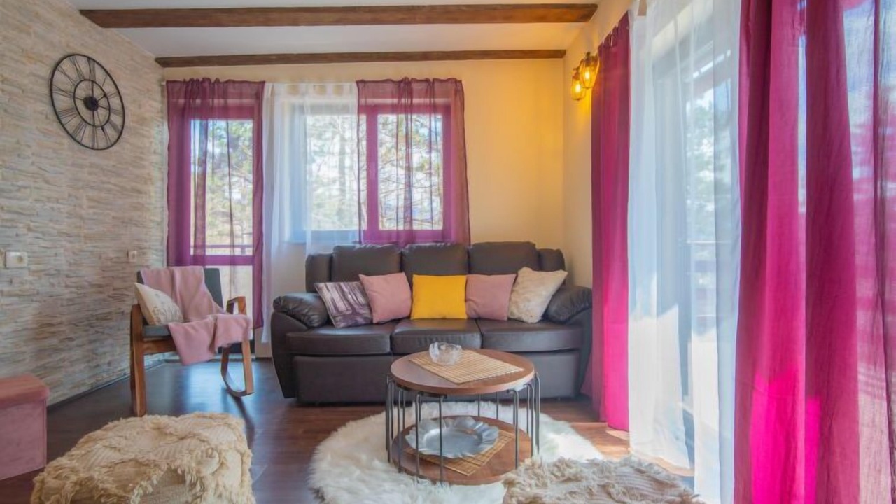 Photo of Livingroom in Lic