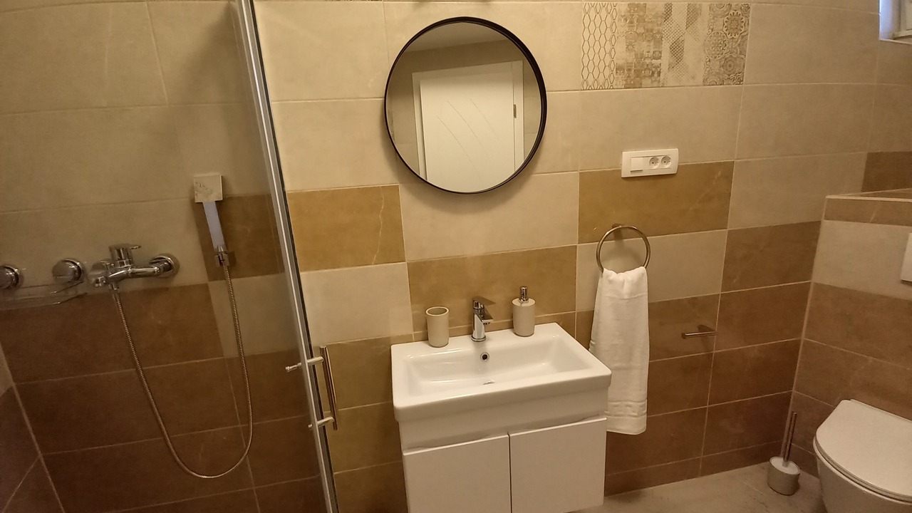Photo of Bathroom in Srinjine
