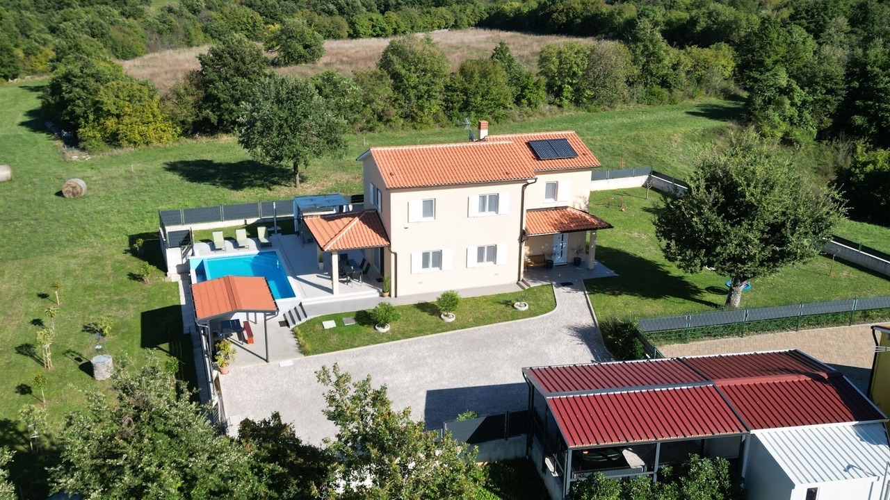Photo of Outdoor in Zminj