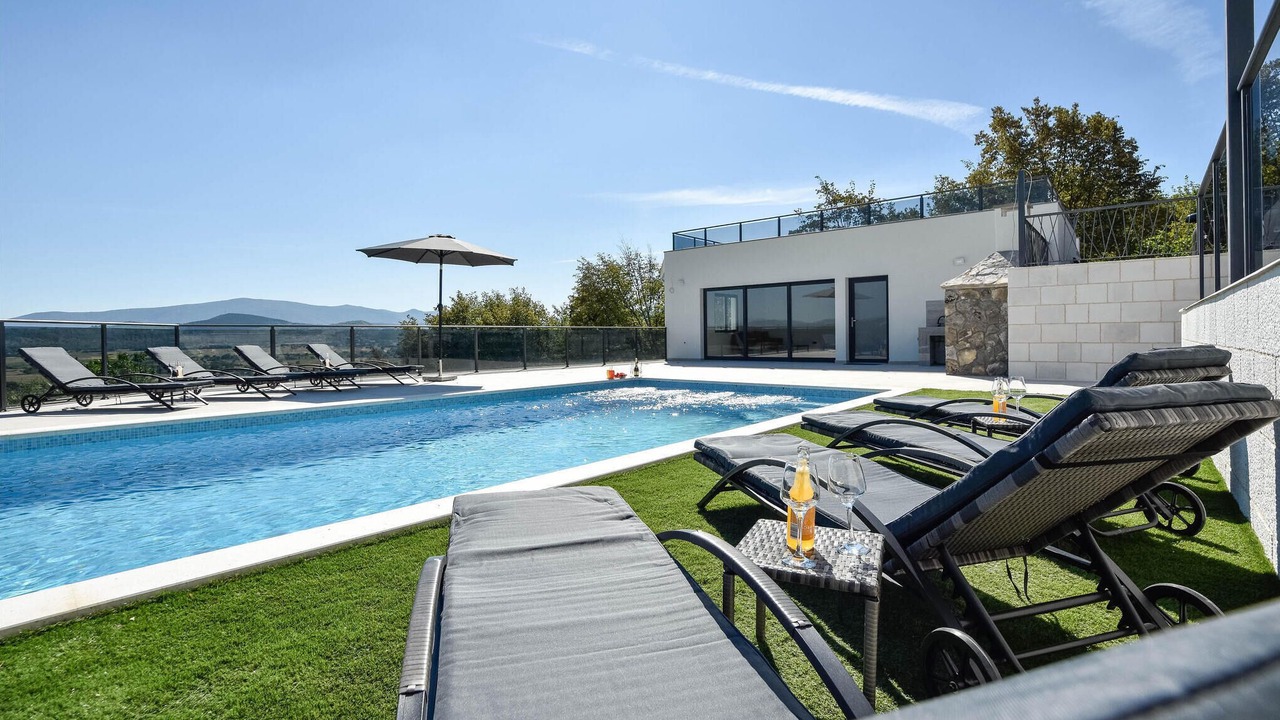 Photo of Outdoor in Sinj