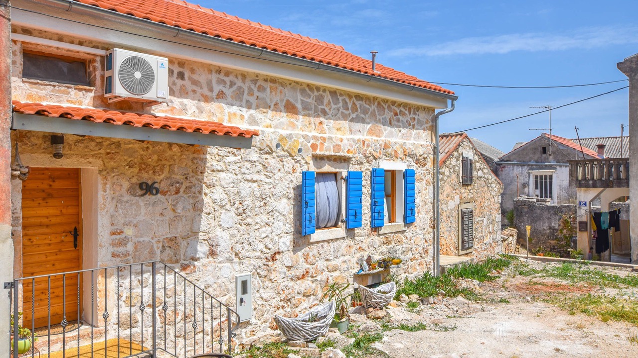 Photo of Outdoor in Zman