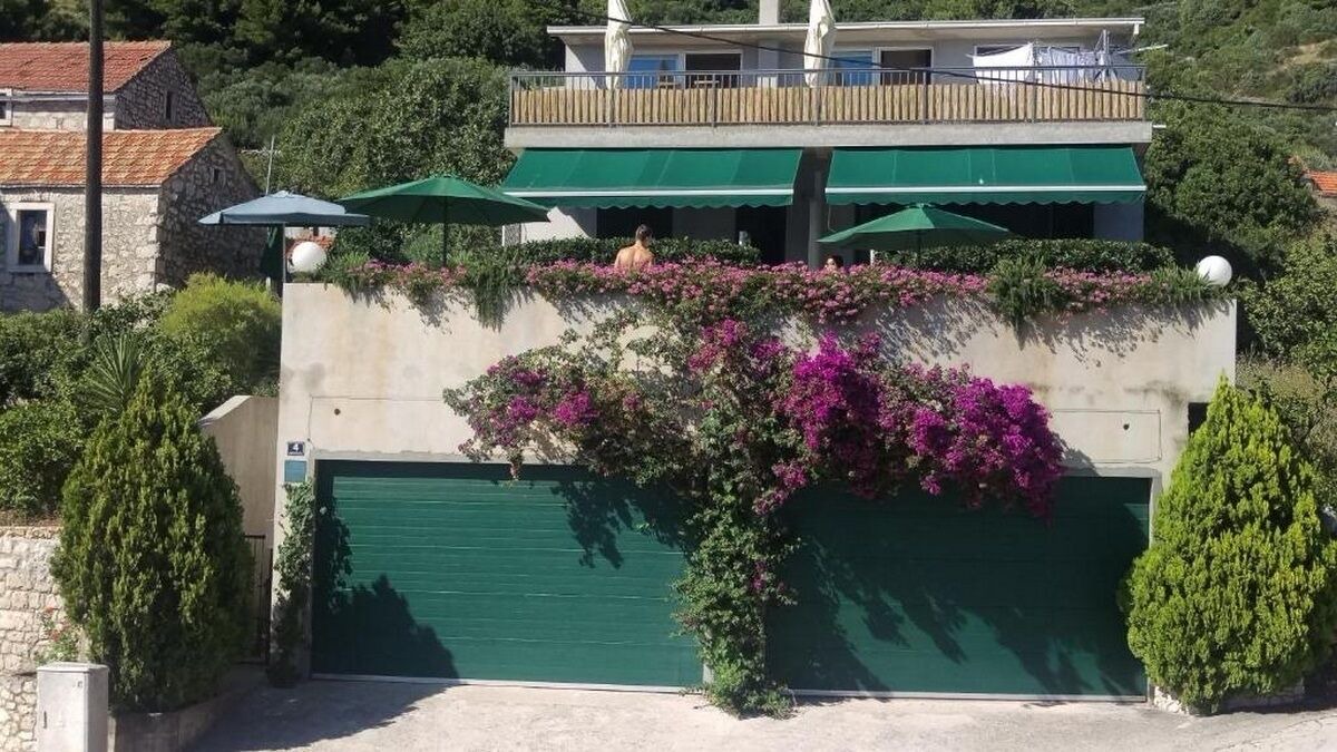 Photo of Outdoor in Brist