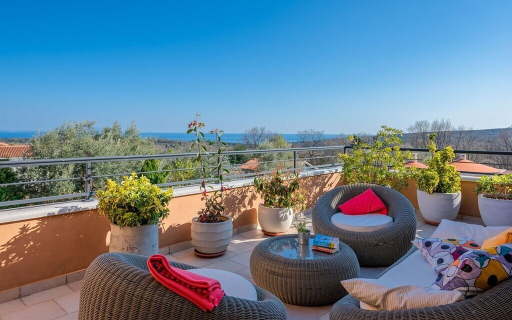 Photo of Patio Balcony in Peruski